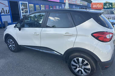 Внедорожник / Кроссовер Renault Captur 2015 в 