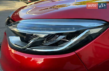 Позашляховик / Кросовер Renault Captur 2018 в 