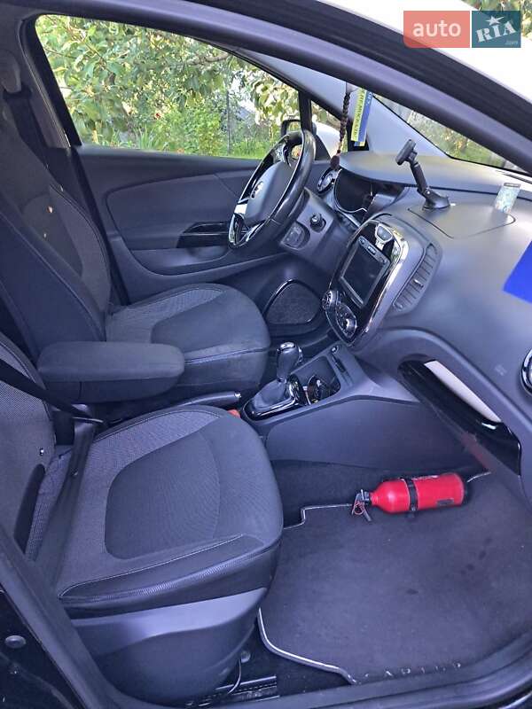 Внедорожник / Кроссовер Renault Captur 2014 в Ровно фото 4 Внедорожник / Кроссовер Renault Captur 2014 в Ровно