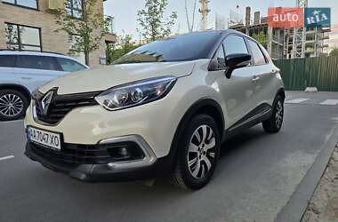Внедорожник / Кроссовер Renault Captur 2019 в Киеве