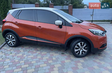 Внедорожник / Кроссовер Renault Captur 2017 в 