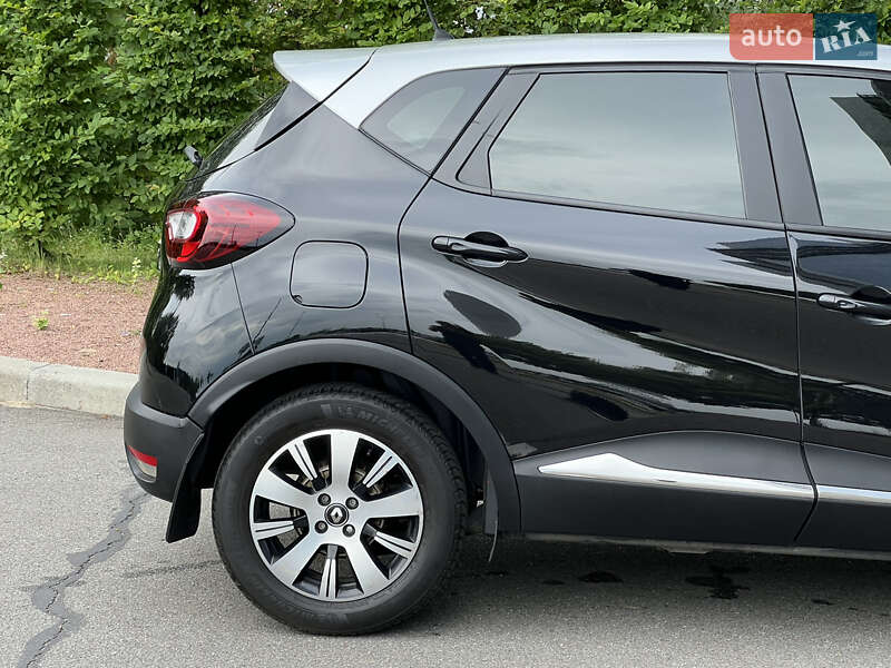 Внедорожник / Кроссовер Renault Captur 2019 в Киеве