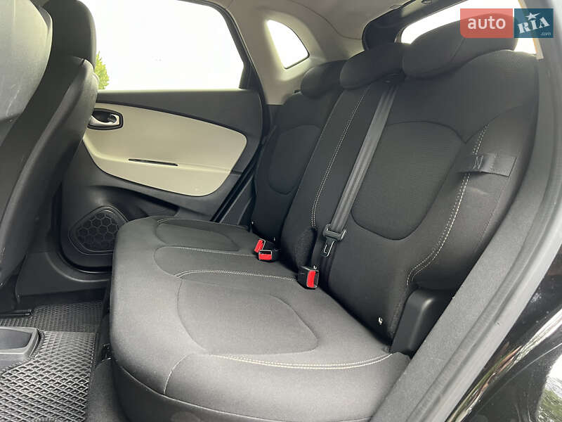 Внедорожник / Кроссовер Renault Captur 2019 в Киеве