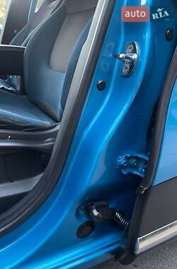 Внедорожник / Кроссовер Renault Captur 2015 в Львове
