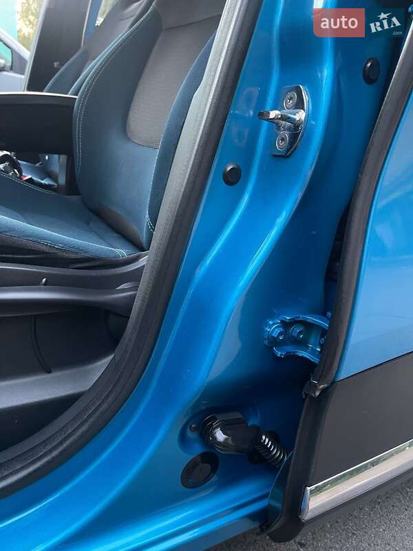 Внедорожник / Кроссовер Renault Captur 2015 в Львове