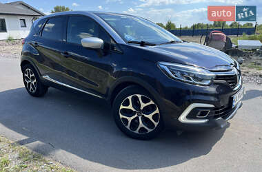 Внедорожник / Кроссовер Renault Captur 2017 в Киеве