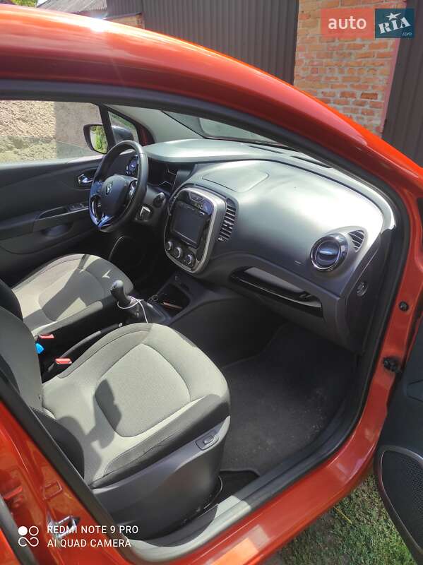 Позашляховик / Кросовер Renault Captur 2015 в Умані