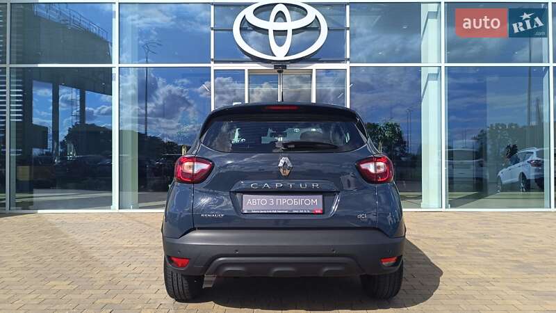 Внедорожник / Кроссовер Renault Captur 2019 в Киеве