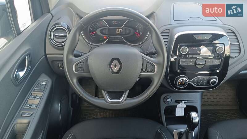 Внедорожник / Кроссовер Renault Captur 2019 в Киеве