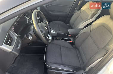 Внедорожник / Кроссовер Renault Captur 2020 в 