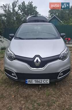Внедорожник / Кроссовер Renault Captur 2017 в 