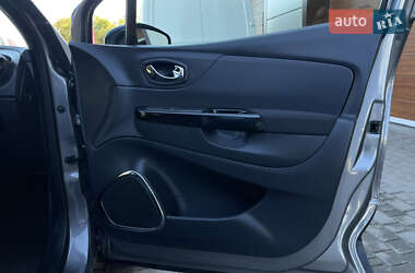 Внедорожник / Кроссовер Renault Captur 2013 в 