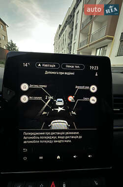 Внедорожник / Кроссовер Renault Captur 2020 в 