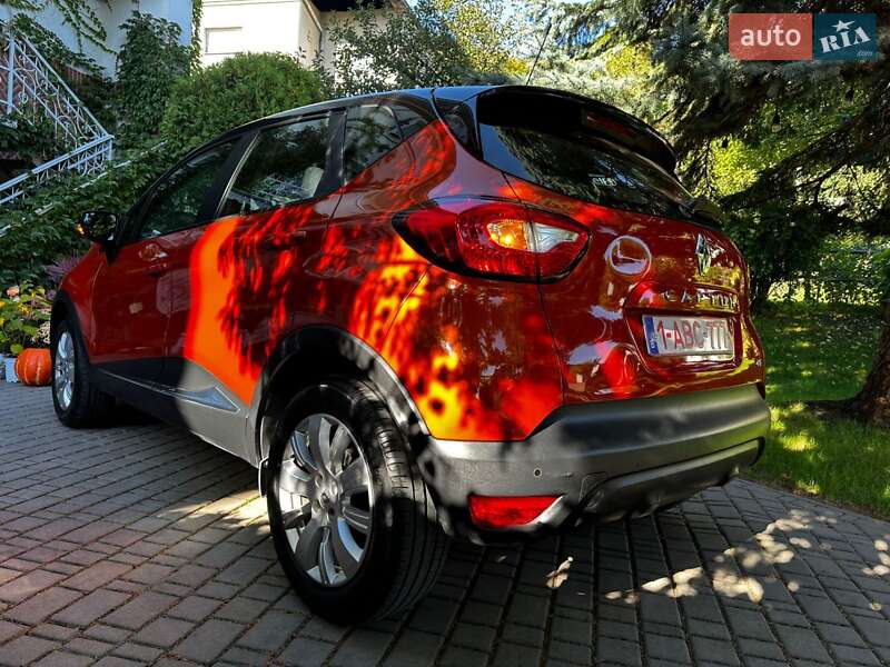 Внедорожник / Кроссовер Renault Captur 2016 в Львове