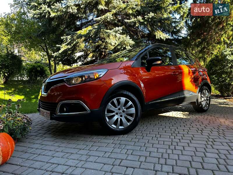 Внедорожник / Кроссовер Renault Captur 2016 в Львове