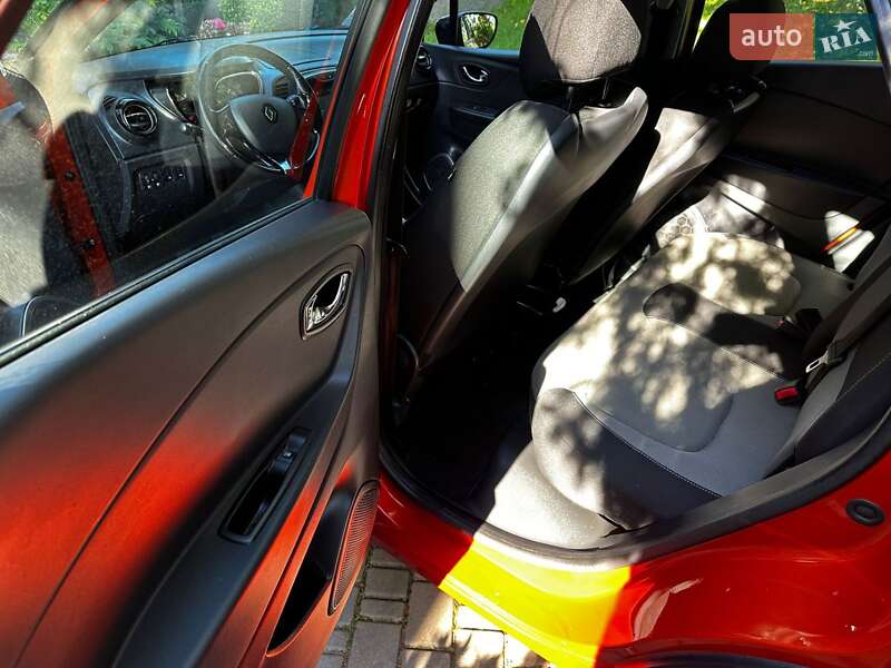 Внедорожник / Кроссовер Renault Captur 2016 в Львове