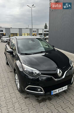 Позашляховик / Кросовер Renault Captur 2014 в Млиніві фото 2 Позашляховик / Кросовер Renault Captur 2014 в Млиніві