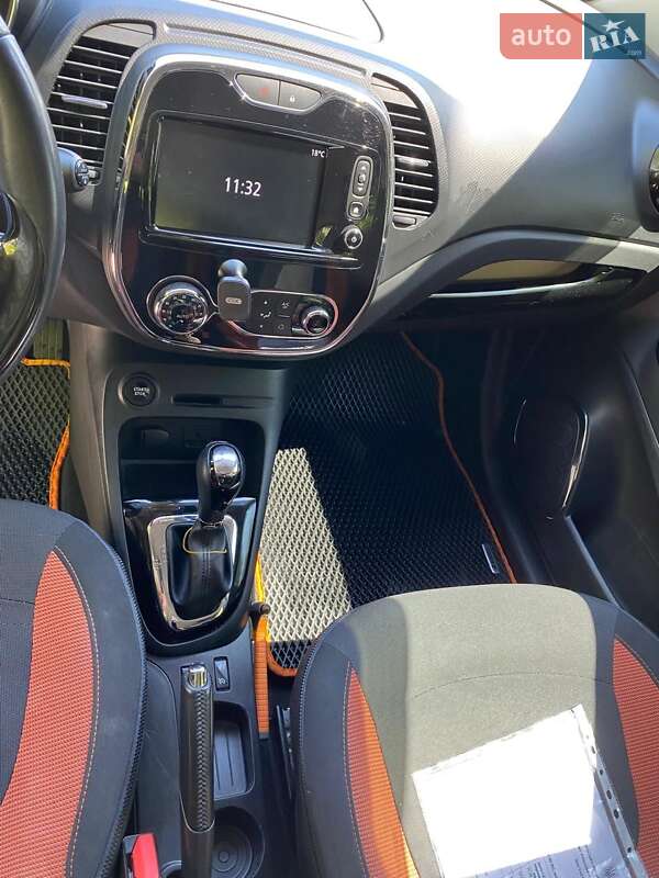 Внедорожник / Кроссовер Renault Captur 2015 в Горишних Плавнях