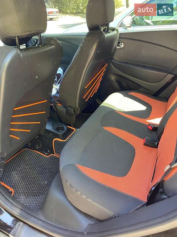 Внедорожник / Кроссовер Renault Captur 2015 в Горишних Плавнях