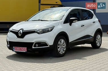 Внедорожник / Кроссовер Renault Captur 2015 в Ровно