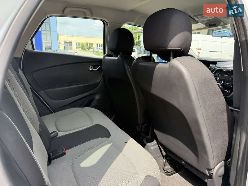 Позашляховик / Кросовер Renault Captur 2015 в Рівному фото 34 Позашляховик / Кросовер Renault Captur 2015 в Рівному