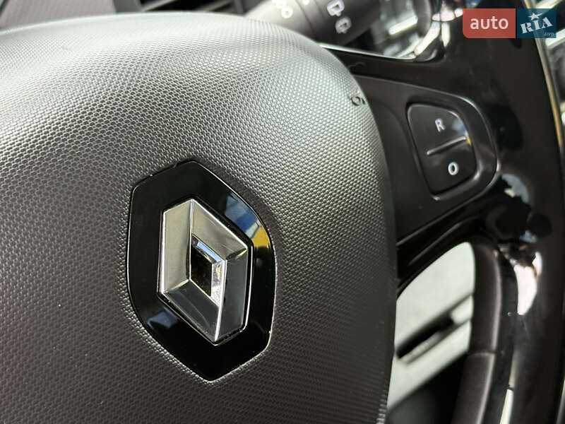 Позашляховик / Кросовер Renault Captur 2015 в Рівному фото 44 Позашляховик / Кросовер Renault Captur 2015 в Рівному
