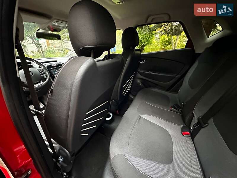 Внедорожник / Кроссовер Renault Captur 2016 в Львове