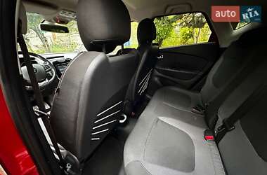 Внедорожник / Кроссовер Renault Captur 2016 в 