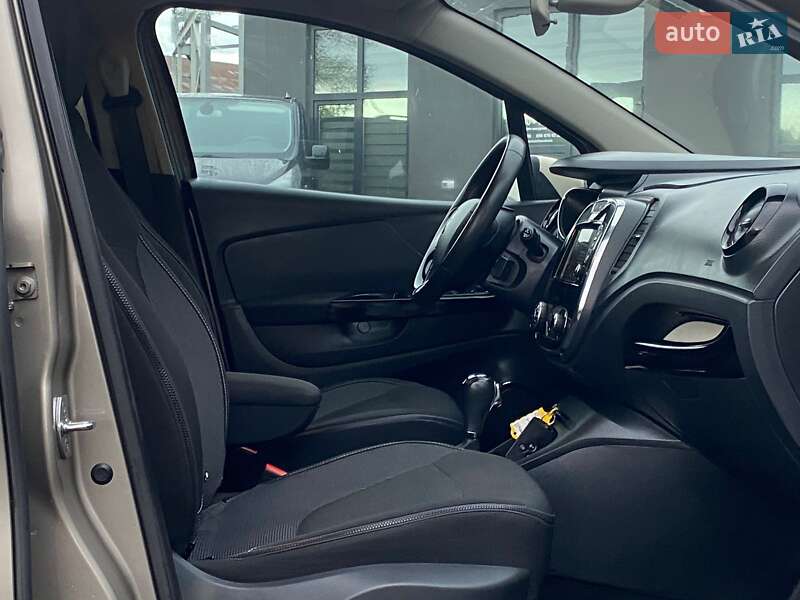 Внедорожник / Кроссовер Renault Captur 2014 в Ивано-Франковске