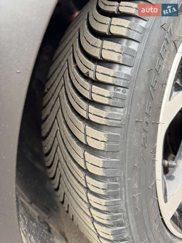 Позашляховик / Кросовер Renault Captur 2014 в Прилуках фото 19 Позашляховик / Кросовер Renault Captur 2014 в Прилуках