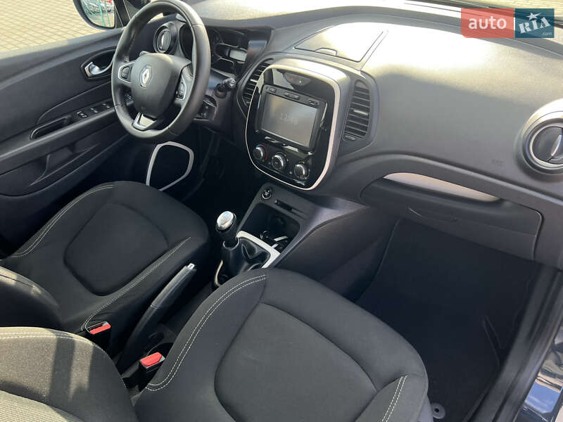 Внедорожник / Кроссовер Renault Captur 2018 в Лопатине