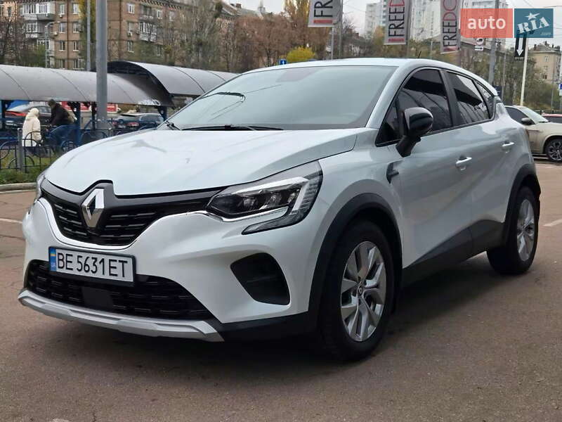 Внедорожник / Кроссовер Renault Captur 2021 в Киеве