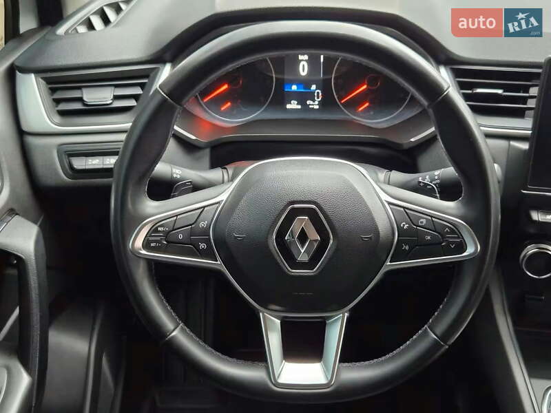 Внедорожник / Кроссовер Renault Captur 2021 в Киеве