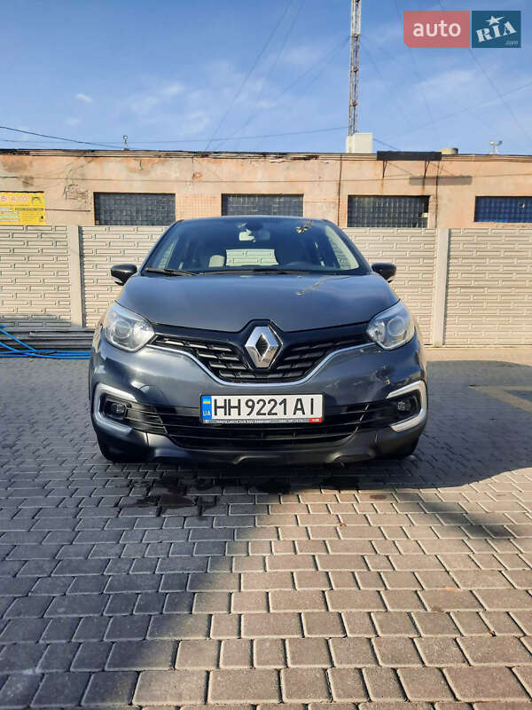 Внедорожник / Кроссовер Renault Captur 2019 в Одессе