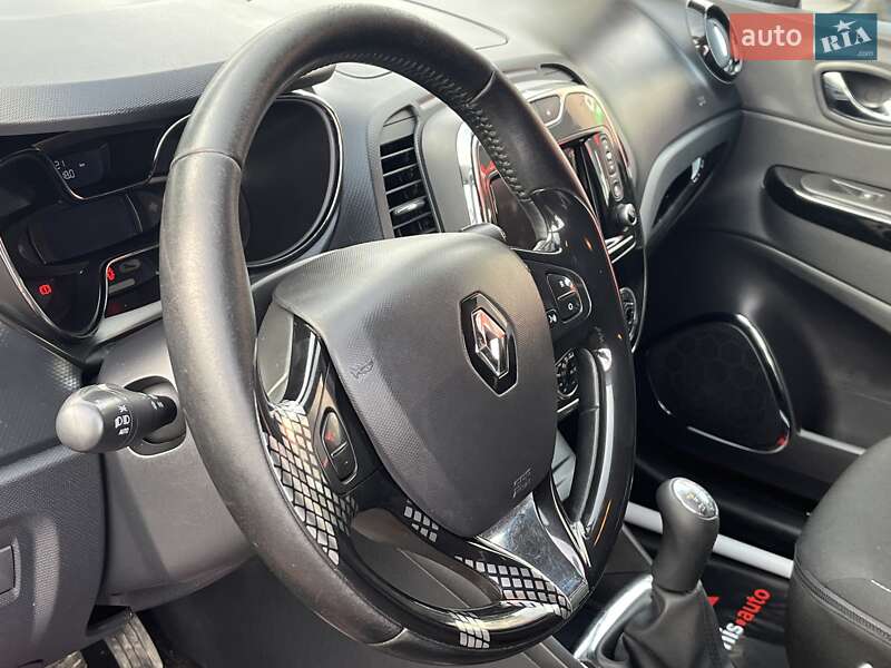 Позашляховик / Кросовер Renault Captur 2014 в Вінниці