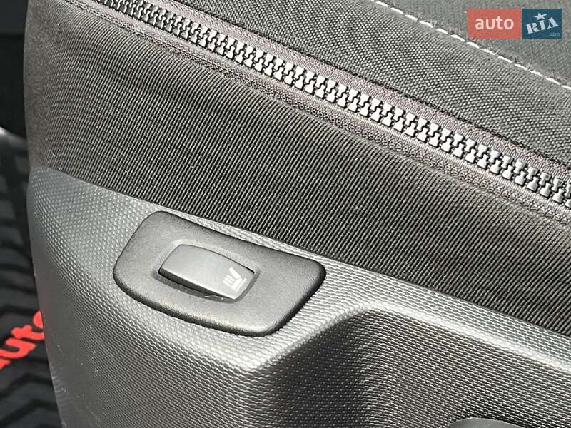 Позашляховик / Кросовер Renault Captur 2014 в Вінниці