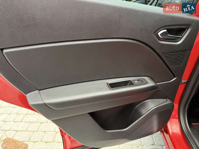 Внедорожник / Кроссовер Renault Captur 2021 в Виннице