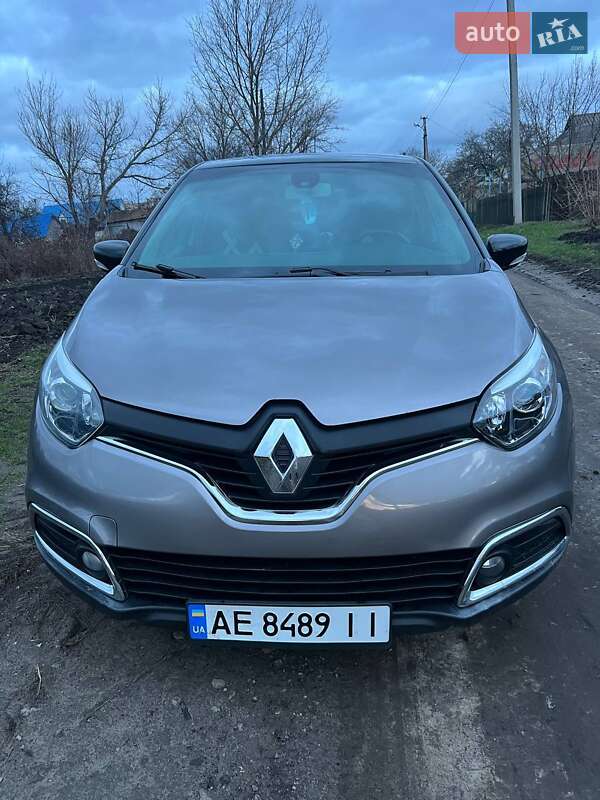 Позашляховик / Кросовер Renault Captur 2014 в Вільногірську