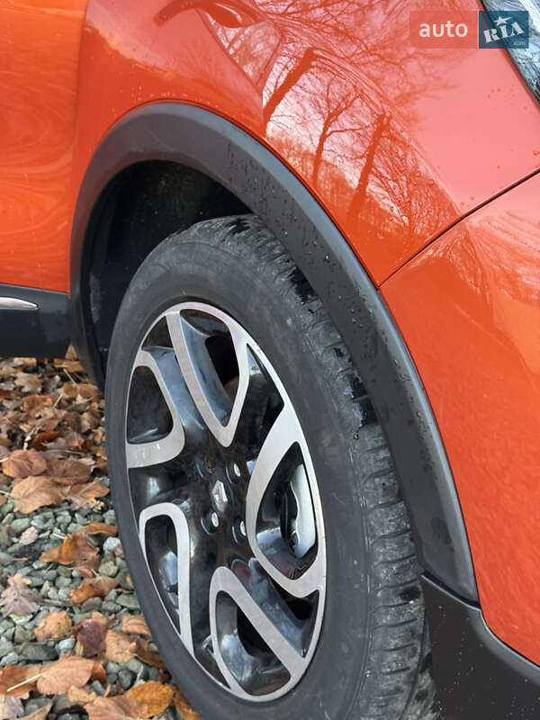 Позашляховик / Кросовер Renault Captur 2015 в Самборі