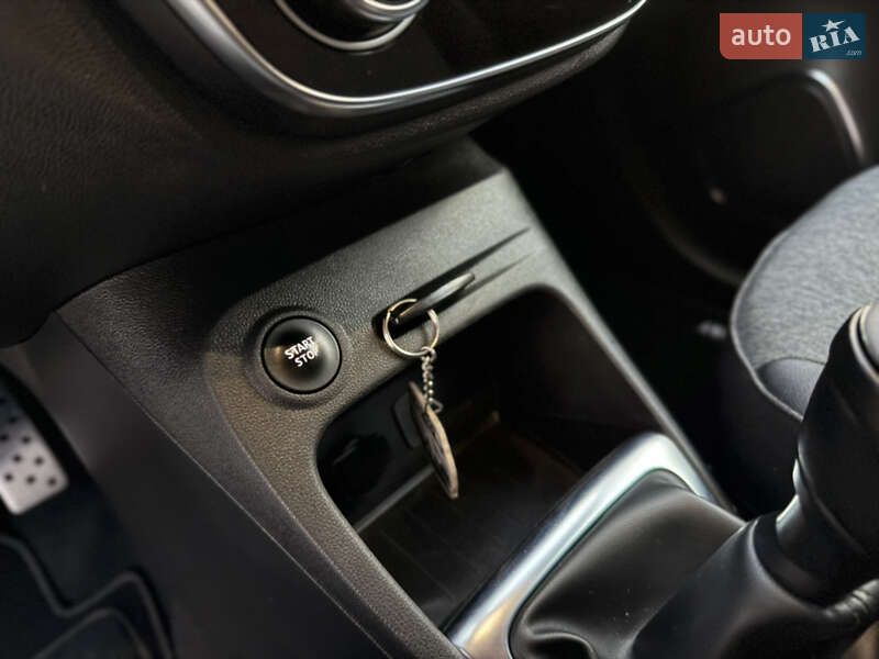 Внедорожник / Кроссовер Renault Captur 2019 в Луцке фото 30 Внедорожник / Кроссовер Renault Captur 2019 в Луцке