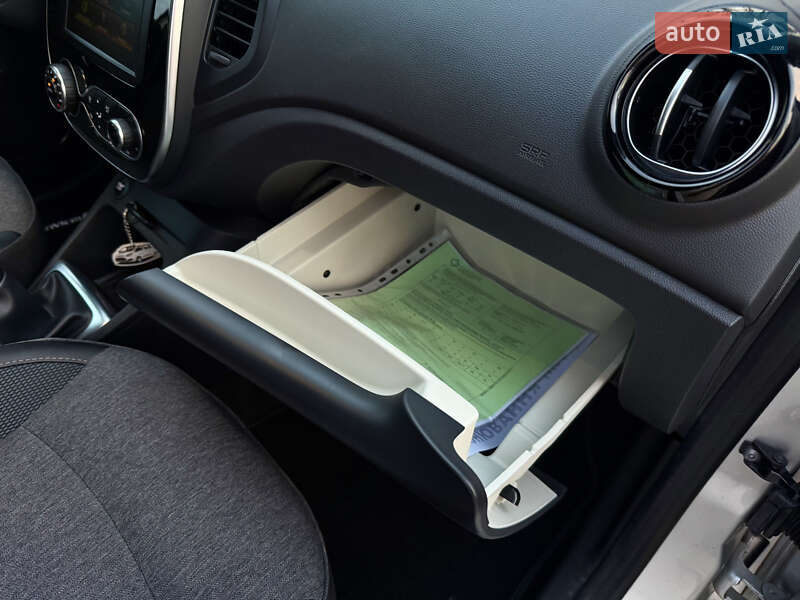 Внедорожник / Кроссовер Renault Captur 2019 в Луцке фото 54 Внедорожник / Кроссовер Renault Captur 2019 в Луцке