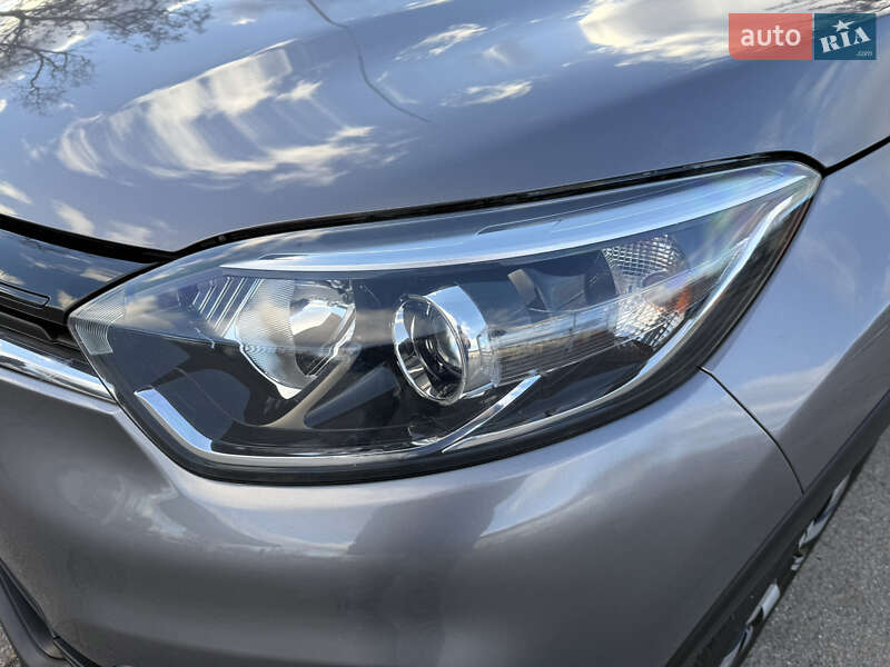 Внедорожник / Кроссовер Renault Captur 2020 в Днепре