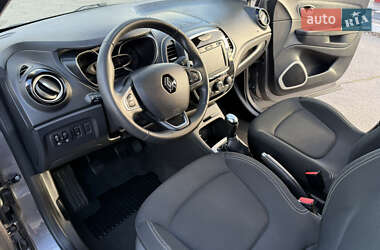 Внедорожник / Кроссовер Renault Captur 2020 в Днепре