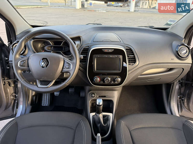 Внедорожник / Кроссовер Renault Captur 2020 в Днепре