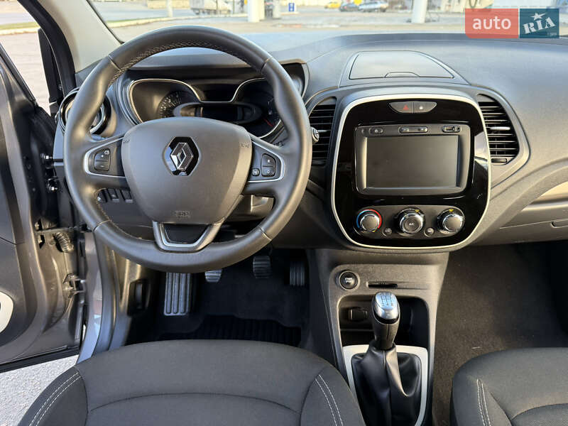 Внедорожник / Кроссовер Renault Captur 2020 в Днепре