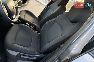 Внедорожник / Кроссовер Renault Captur 2020 в Днепре