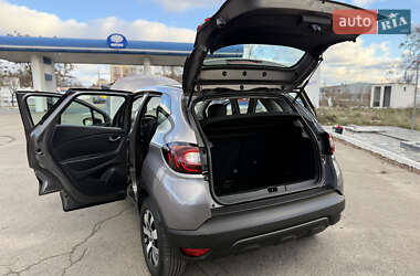 Внедорожник / Кроссовер Renault Captur 2020 в Днепре