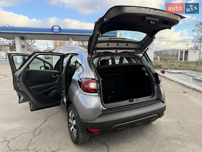 Внедорожник / Кроссовер Renault Captur 2020 в Днепре