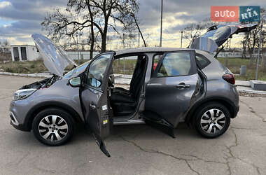 Внедорожник / Кроссовер Renault Captur 2020 в Днепре