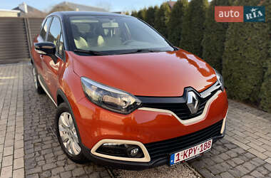 Позашляховик / Кросовер Renault Captur 2015 в Стрию